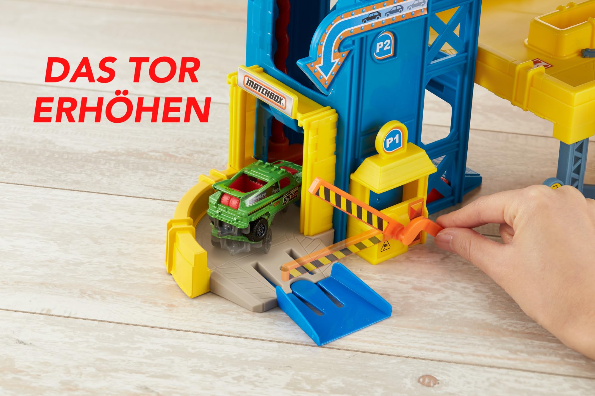 matchbox-action-drivers-cjm67-autorennbahn-4-st-ckig-mit-auto image 3