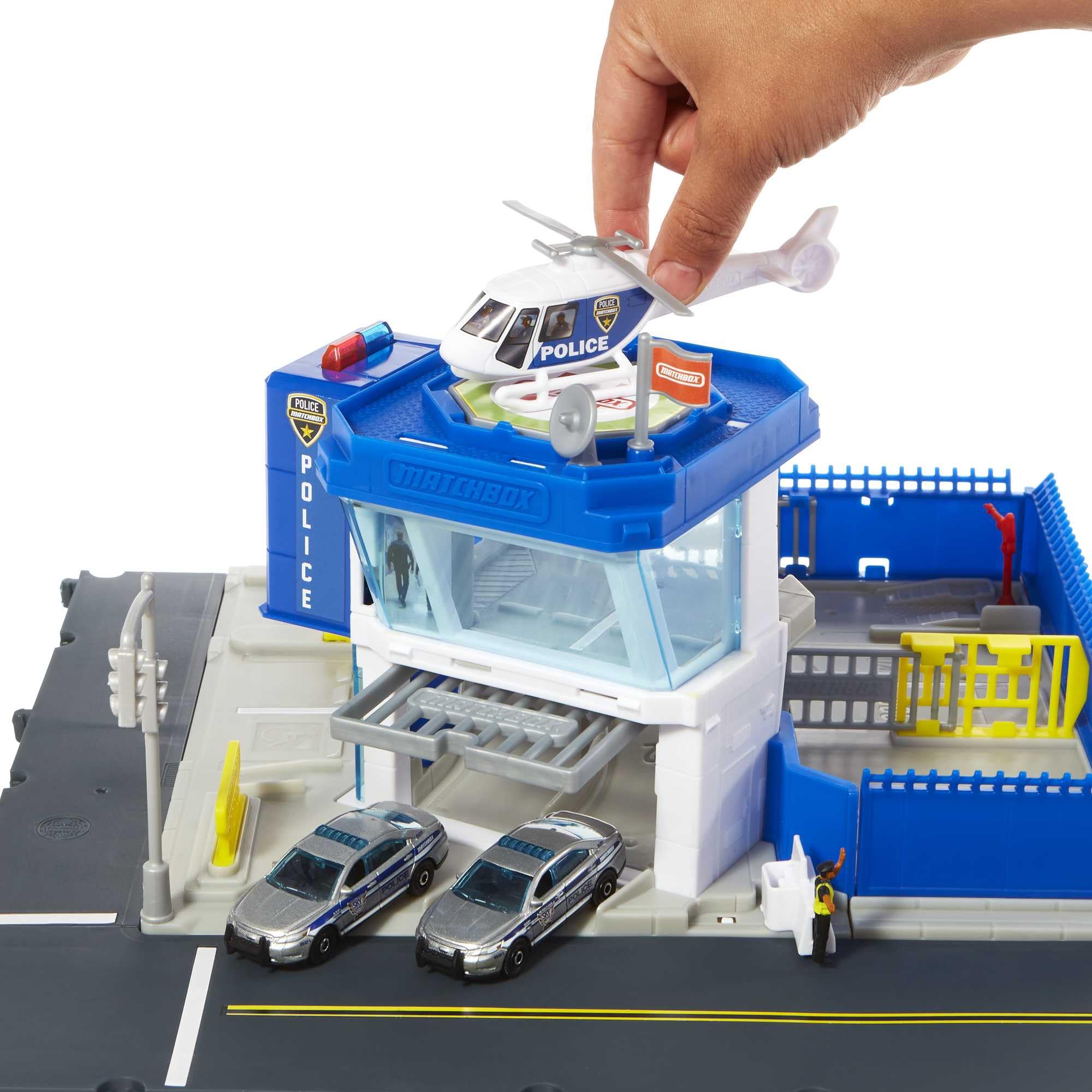 matchbox-action-drivers-polizeiwache-spielset-hhw22-mit-hubschrauber image 4