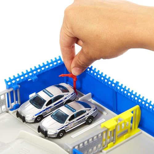 matchbox-action-drivers-polizeiwache-spielset-hhw22-mit-hubschrauber image 8